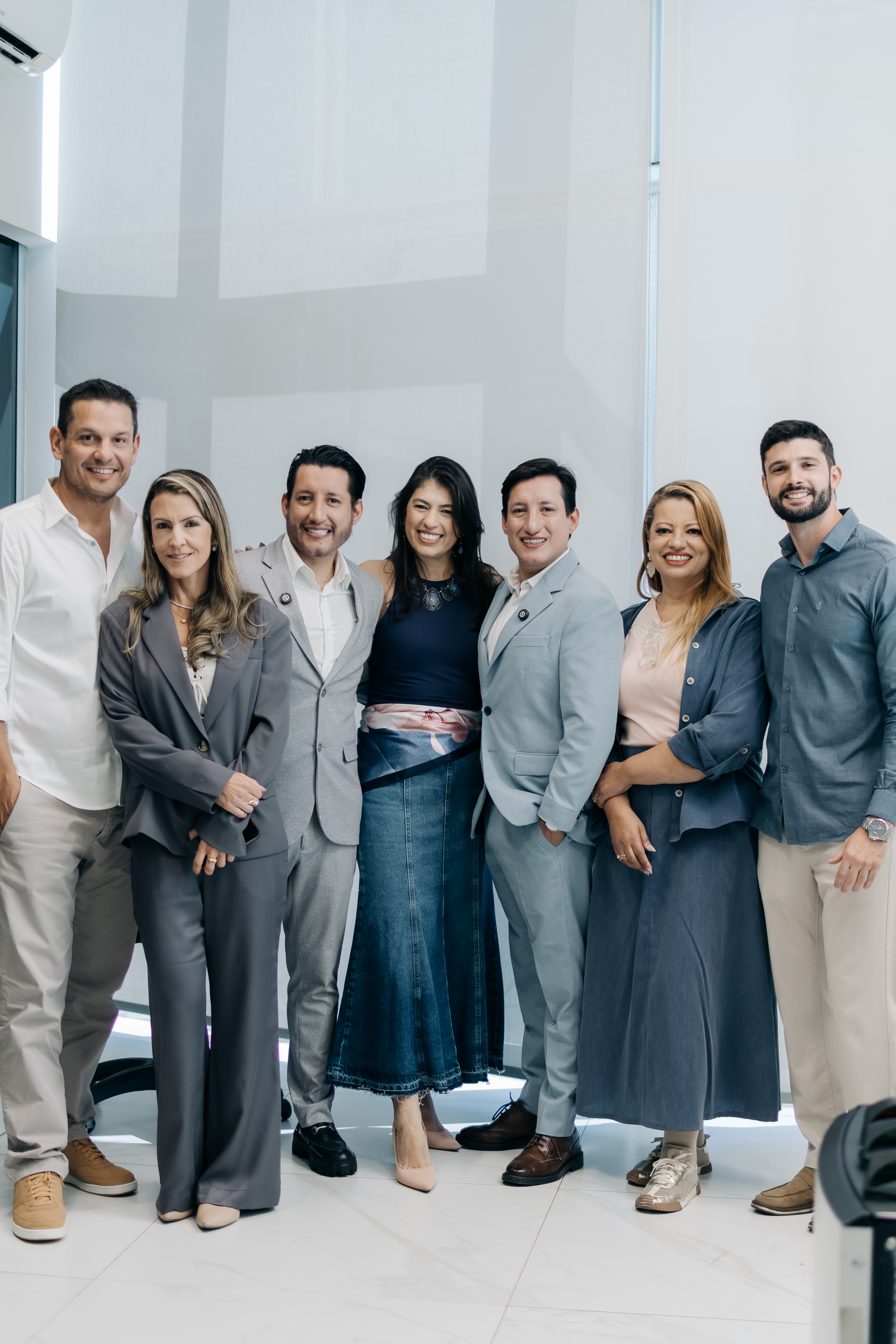 Equipe multidisciplinar AngioGold em Belo Horizonte para tratamento de lipedema — angiologistas, nutróloga pós-doutora UFMG, endocrinologista, fisioterapeutas e cirurgiões vasculares